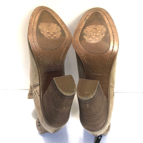 Vince Camuto Tan V-Sides Back Zip Block Heel Suede Ankle Boots 8M - Picture 13 of 16